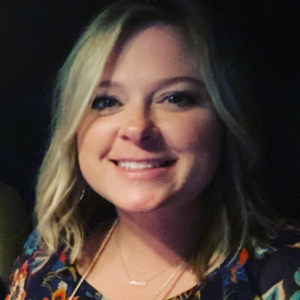 Meet your Posher, Jennifer